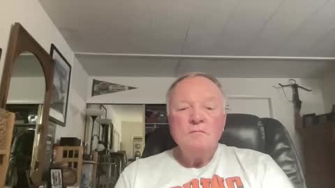 cookoosnest online show from October 2025 04:35:02 AM