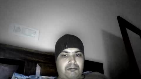 Snapshot of cool_breeze09 chatting on October 2025 01:22:01 AM Cool Breeze09 online show from October 2025 01:22:01 AM