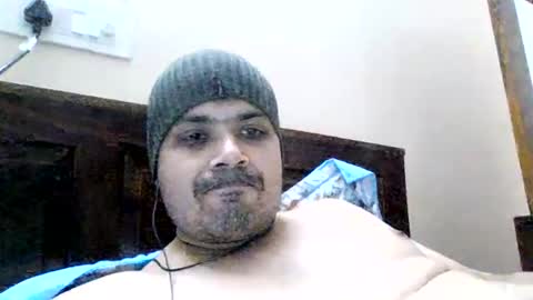 Snapshot of cool_breeze09 chatting on November 2025 06:19:02 PM Cool Breeze09 online show from November 2025 06:19:02 PM