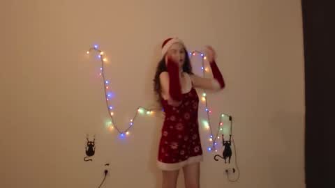 Amber online show from December 2025 03:04:02 AM