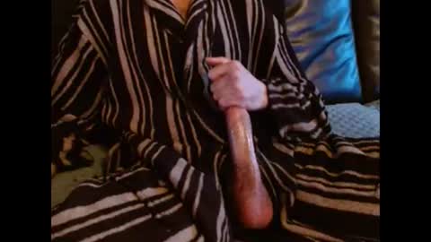 Snapshot of coolbreeze420842217 chatting on November 2025 03:01:01 PM coolbreeze420 online show from November 2025 03:01:01 PM