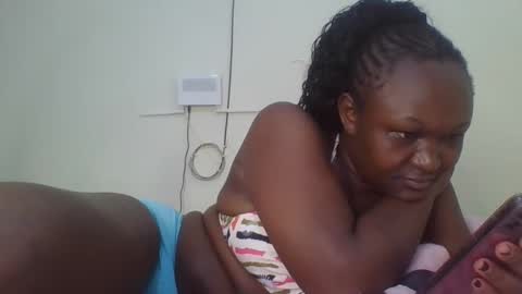 coolgirl001 online show from October 2025 07:04:02 PM