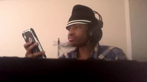 Snapshot of coolvibes69 chatting on December 2025 07:54:02 PM coolvibes69 online show from December 2025 07:54:02 PM