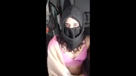 Cootie pinklips online show from December 2025 11:14:02 AM