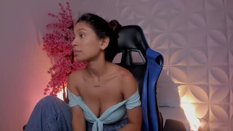  CORA  online show from December 2025 12:58:02 PM