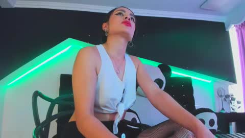 Snapshot of coral_gibson chatting on December 2024 03:20:02 PM Coral online show from December 2024 03:20:02 PM
