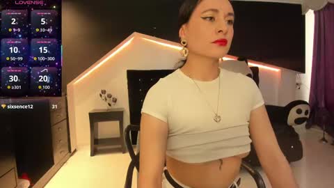 Coral  online show from November 2025 03:00:02 PM