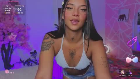 coral_larsson online show from May 2026 10:49:02 PM