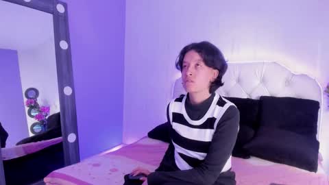 Snapshot of coralandocean chatting on December 2025 12:32:02 PM Coral and Ocean online show from December 2025 12:32:02 PM