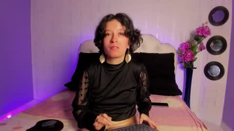 Snapshot of coralandocean chatting on December 2025 01:52:02 PM Coral and Ocean online show from December 2025 01:52:02 PM