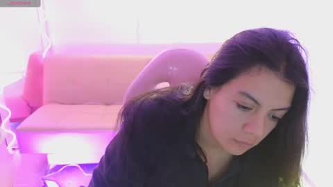 Snapshot of coraline_tay chatting on March 2025 07:02:01 AM Carolina online show from March 2025 07:02:01 AM