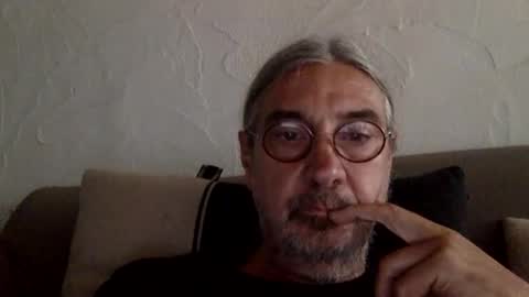 Snapshot of coreander chatting on September 2025 02:08:01 PM coreander online show from September 2025 02:08:01 PM