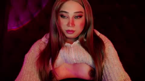 Snapshot of corefinder_xx chatting on December 2025 06:28:01 PM corefinder_xx online show from December 2025 06:28:01 PM