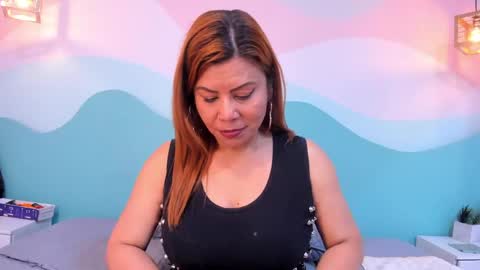 corina_taylor12 online show from April 2026 12:20:01 PM