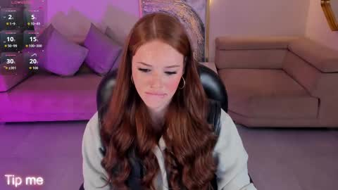 Snapshot of corinnerusso chatting on September 2025 04:58:01 AM Corinne Russo online show from September 2025 04:58:01 AM