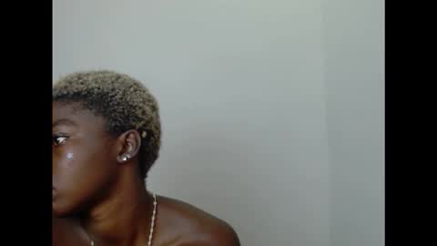 Snapshot of cornxcuntx chatting on October 2025 10:14:01 AM cornxcuntx online show from October 2025 10:14:01 AM