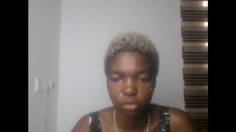 Snapshot of cornxcuntx chatting on October 2025 09:32:01 AM cornxcuntx online show from October 2025 09:32:01 AM