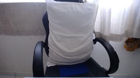 Snapshot of corolaxxl chatting on November 2025 06:52:02 PM corolaxxl online show from November 2025 06:52:02 PM