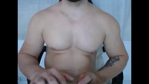 Snapshot of corolaxxl chatting on December 2025 01:11:01 AM corolaxxl online show from December 2025 01:11:01 AM