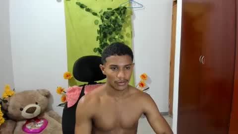 Ethan  online show from January 2025 02:11:02 AM