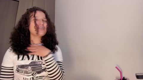 Lunita online show from October 2025 02:48:01 PM