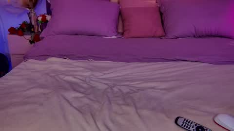 Snapshot of cosmic_sia chatting on February 2025 03:11:02 AM Sia online show from February 2025 03:11:02 AM