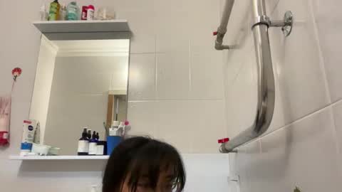 Snapshot of cosmo_pussy chatting on October 2025 12:49:02 PM Lina online show from October 2025 12:49:02 PM