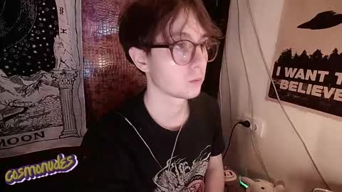 Snapshot of cosmonudes chatting on November 2025 09:03:01 PM Barry online show from November 2025 09:03:01 PM