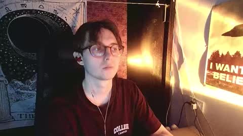 Snapshot of cosmonudes chatting on January 2026 06:33:02 PM Barry online show from January 2026 06:33:02 PM