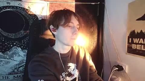 Snapshot of cosmonudes chatting on February 2026 04:17:01 PM Barry online show from February 2026 04:17:01 PM