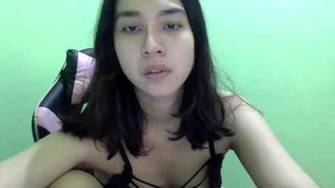 Snapshot of cottoncandygirl9898 chatting on April 2026 03:31:02 AM Liz Gwyneth Charlota online show from April 2026 03:31:02 AM