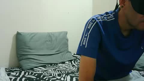 Snapshot of couple_hot86 chatting on September 2025 04:28:02 PM couple_hot86 online show from September 2025 04:28:02 PM