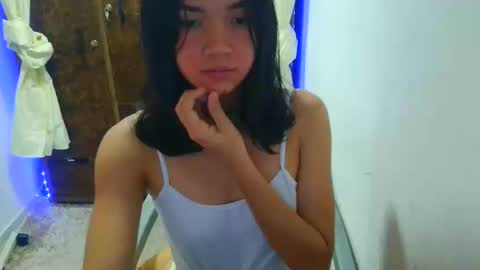 Snapshot of couple_hot_xxxz chatting on November 2025 12:27:01 AM couple_hot_xxxz online show from November 2025 12:27:01 AM