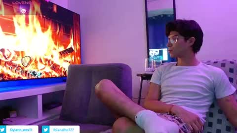 Snapshot of couple_hotfd chatting on February 2026 05:37:02 AM Couple hotFD online show from February 2026 05:37:02 AM