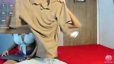 couple_hotfox online show from June 2026 01:05:01 AM
