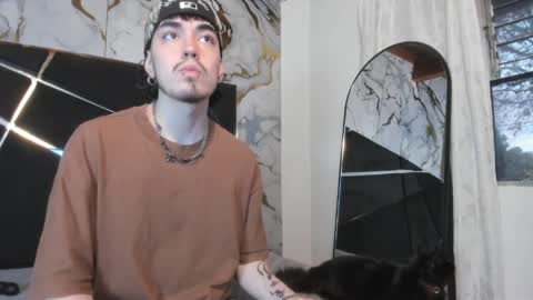 couple_in_heat_ online show from March 2026 08:31:01 PM