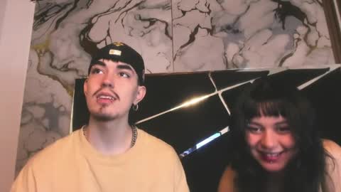 couple_in_heat_ online show from April 2026 09:06:02 PM