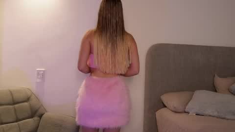 Snapshot of couple_of_your_dreams_ chatting on June 2026 12:22:02 AM Kay online show from June 2026 12:22:02 AM