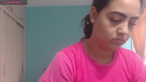  ALEJANDRO Y EMILY  online show from December 2025 12:10:01 PM