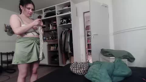 Snapshot of coupleforyou23 chatting on December 2024 02:44:02 AM coupleforyou23 online show from December 2024 02:44:02 AM