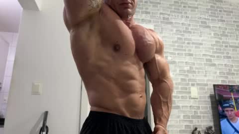 Snapshot of couplemuscle40 chatting on March 2026 04:12:02 PM couplemuscle40 online show from March 2026 04:12:02 PM