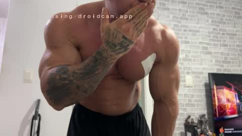 Snapshot of couplemuscle40 chatting on March 2026 06:14:02 PM couplemuscle40 online show from March 2026 06:14:02 PM