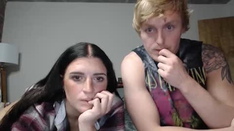 coupllecum online show from November 2025 11:15:01 PM