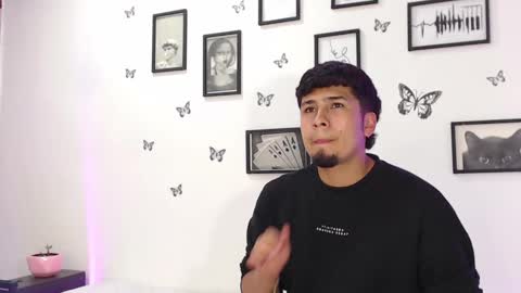 Juli and Liam online show from December 2024 08:45:02 AM