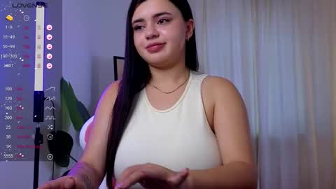 Courtney online show from October 2025 01:46:02 PM