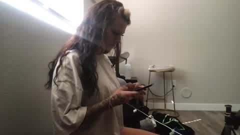 Snapshot of cowgirlcaitlin chatting on September 2025 09:39:02 PM Bayleecaitlin online show from September 2025 09:39:02 PM