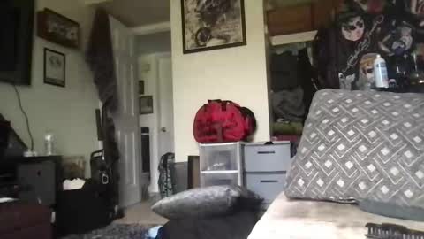 Snapshot of cowgirlcaitlin chatting on October 2025 06:07:01 PM Bayleecaitlin online show from October 2025 06:07:01 PM