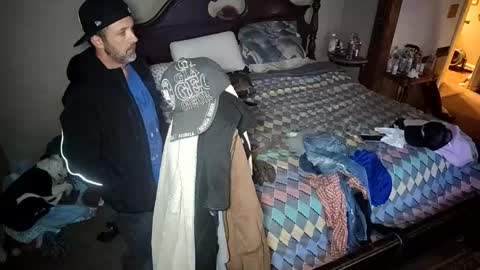 Snapshot of cpl4cplxxx chatting on February 2026 09:06:02 AM Back Woods Couple online show from February 2026 09:06:02 AM