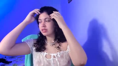 Snapshot of cracker_doll chatting on February 2025 01:00:02 AM cracker online show from February 2025 01:00:02 AM