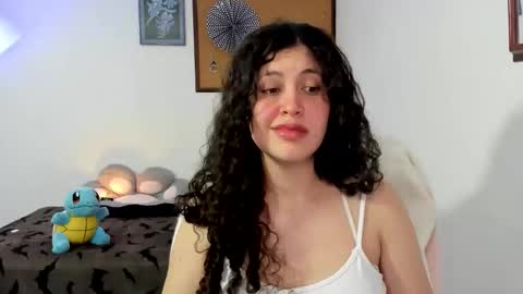 Snapshot of cracker_doll chatting on April 2026 01:51:01 AM cracker online show from April 2026 01:51:01 AM